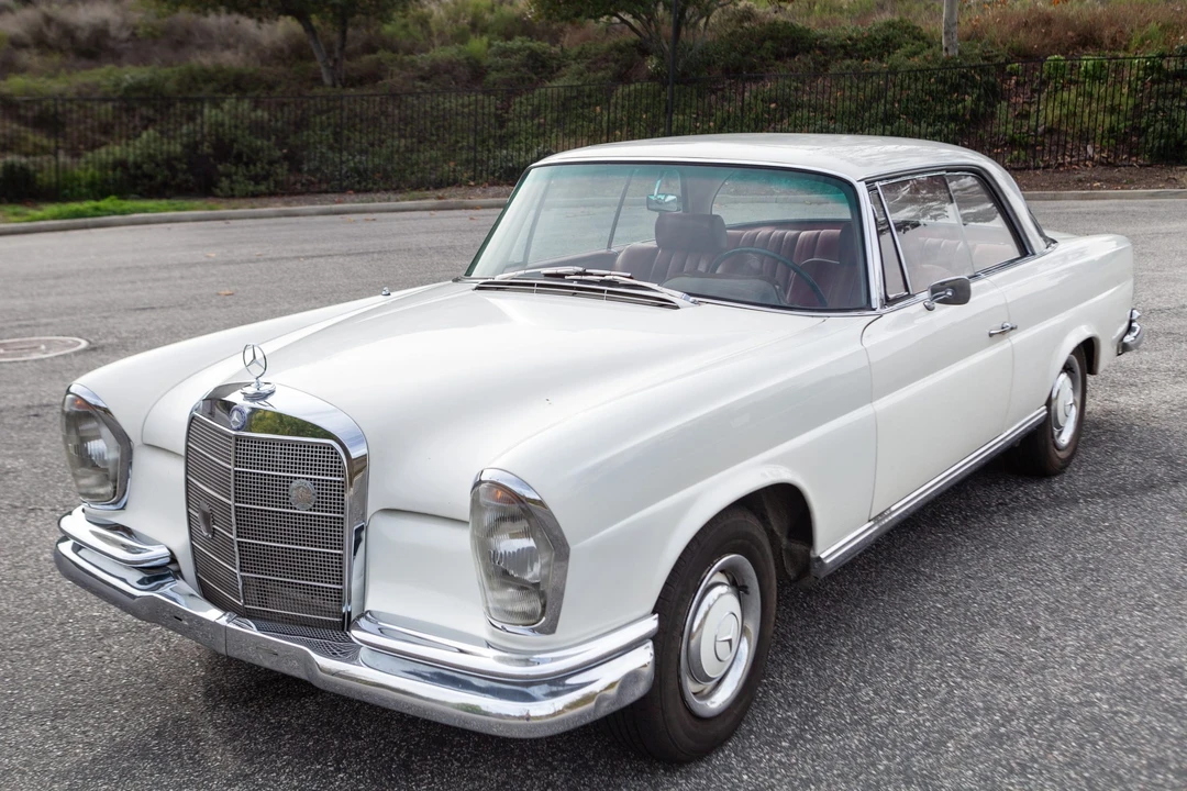 1967 Mercedes-Benz W111 Coupe - Image 2 of 31