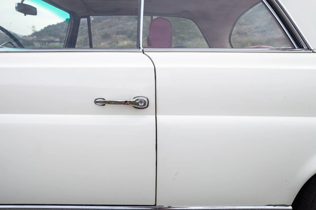 1967 Mercedes-Benz W111 Coupe - Image 23 of 31