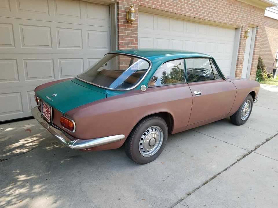 1968 Alfa Romeo 1750 GT Veloce - Image 22 of 31