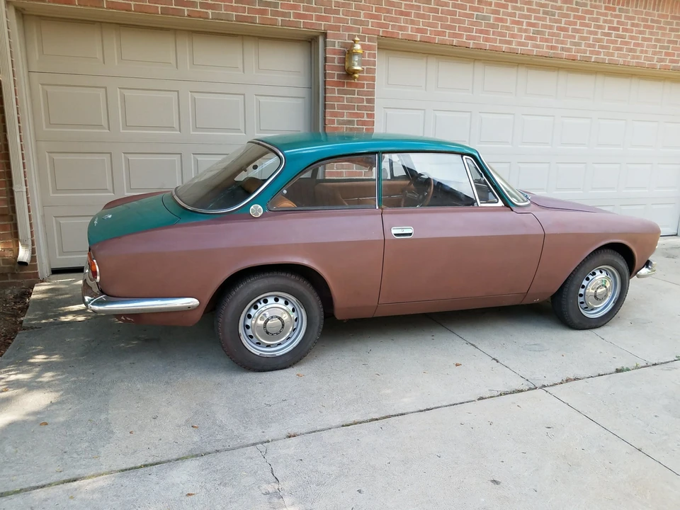 1968 Alfa Romeo 1750 GT Veloce - Image 24 of 31