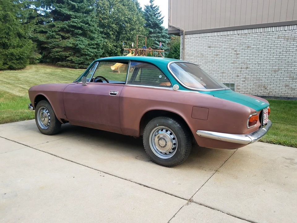 1968 Alfa Romeo 1750 GT Veloce - Image 15 of 31