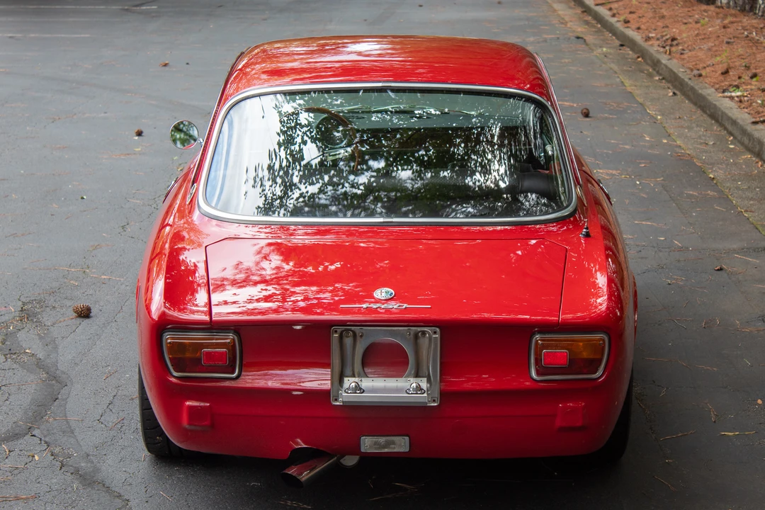1969 Alfa Romeo 1750 GT Veloce - Image 15 of 31