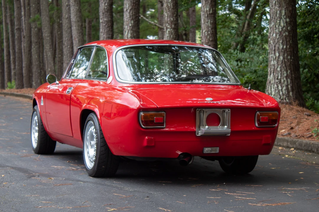 1969 Alfa Romeo 1750 GT Veloce - Image 12 of 31