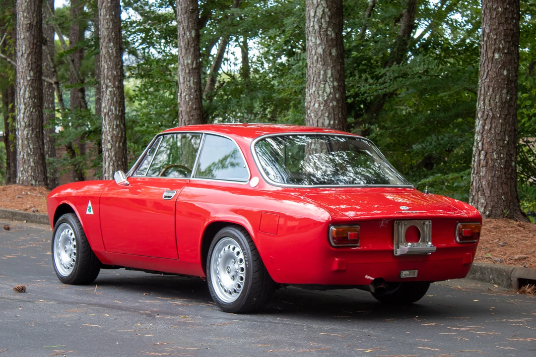 1969 Alfa Romeo 1750 GT Veloce - Image 11 of 31