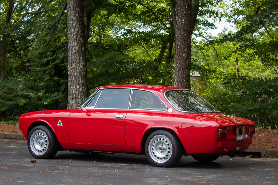 1969 Alfa Romeo 1750 GT Veloce - Image 10 of 31