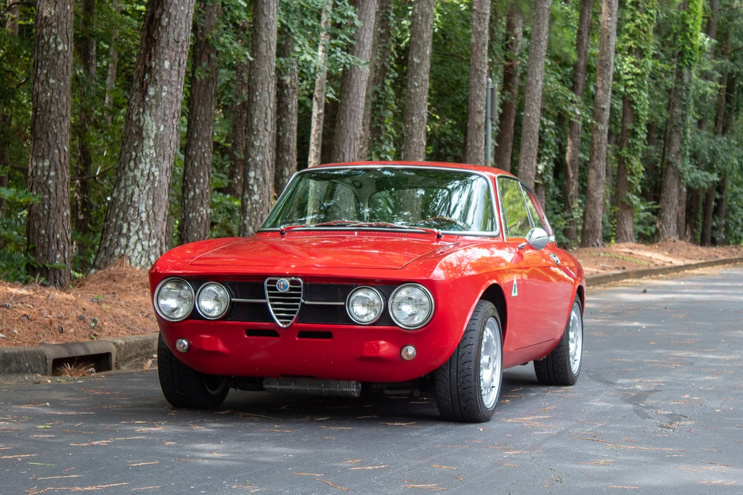 1969 Alfa Romeo 1750 GT Veloce - Image 4 of 31