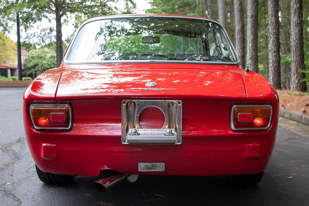 1969 Alfa Romeo 1750 GT Veloce - Image 13 of 31