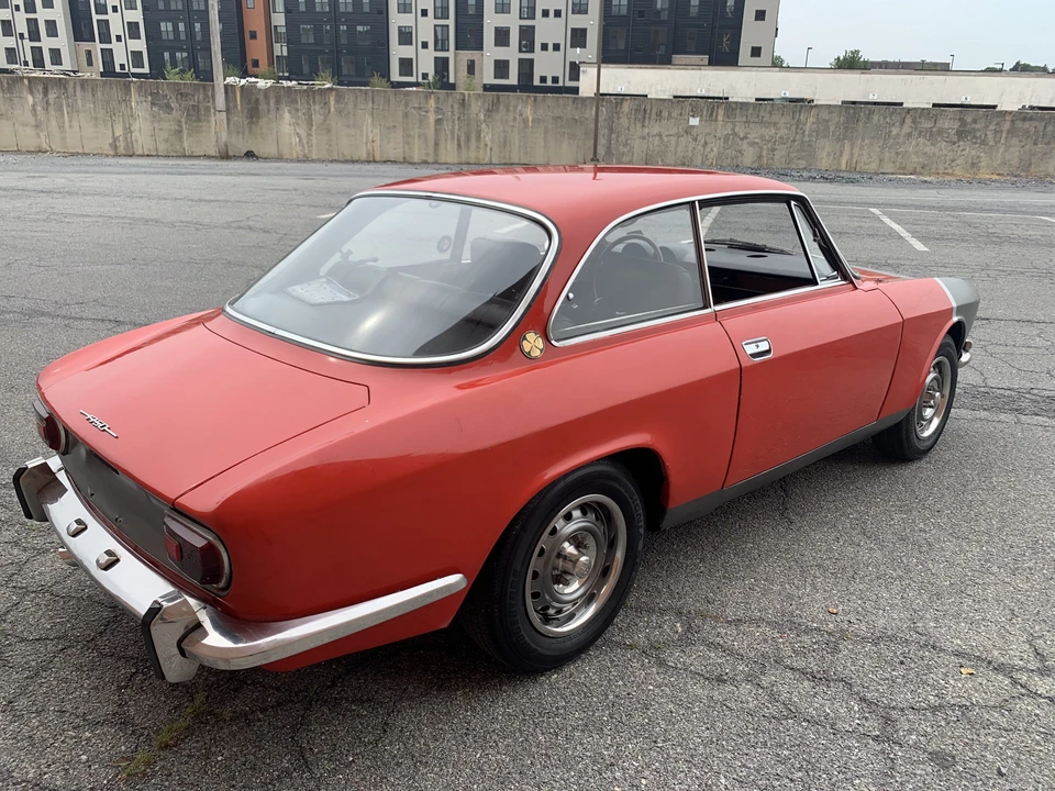 1969 Alfa Romeo Giulia Sprint GT Veloce - Image 6 of 31