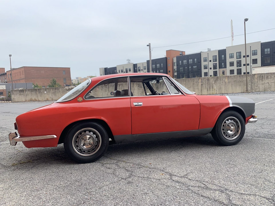 1969 Alfa Romeo Giulia Sprint GT Veloce - Image 7 of 31