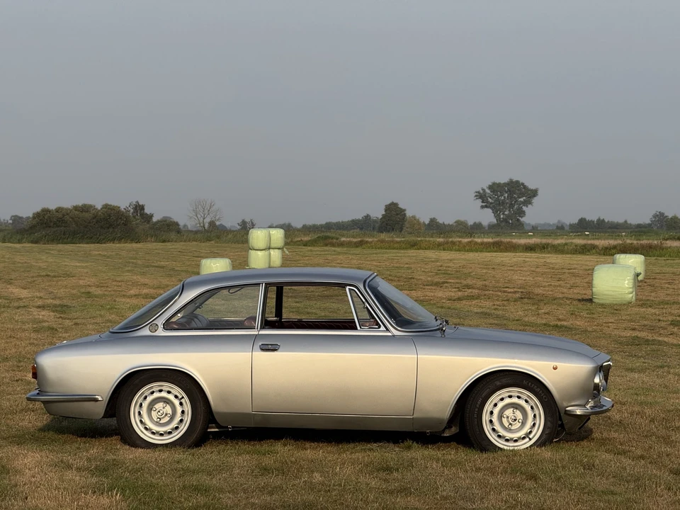 1970 Alfa Romeo 1750 GT Veloce - Image 27 of 31