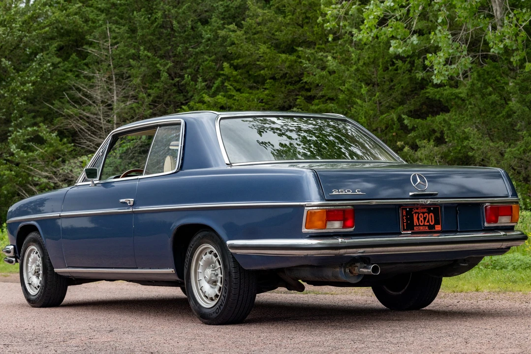 1970 Mercedes-Benz W114 & W115 - Image 10 of 31