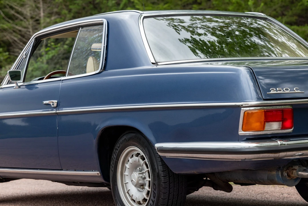 1970 Mercedes-Benz W114 & W115 - Image 27 of 31