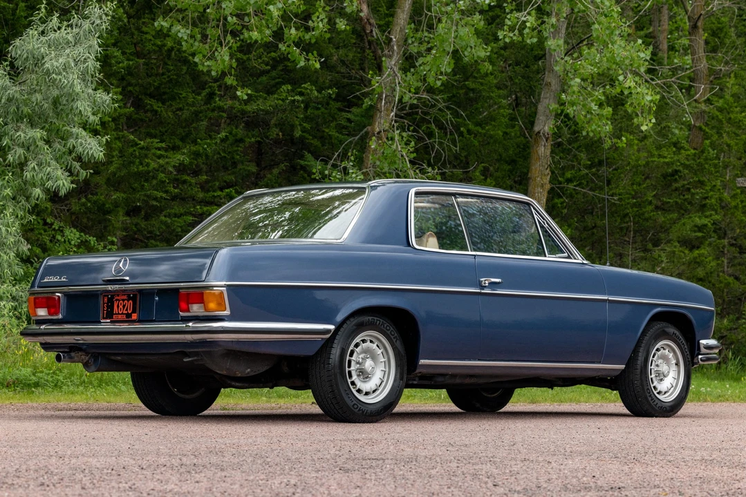 1970 Mercedes-Benz W114 & W115 - Image 7 of 31