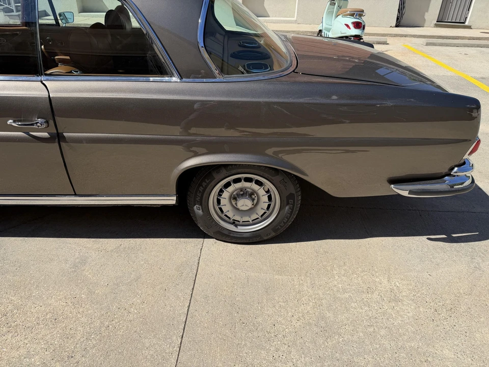 1970 Mercedes-Benz W111 280SE 3.5 Coupe - Image 13 of 31
