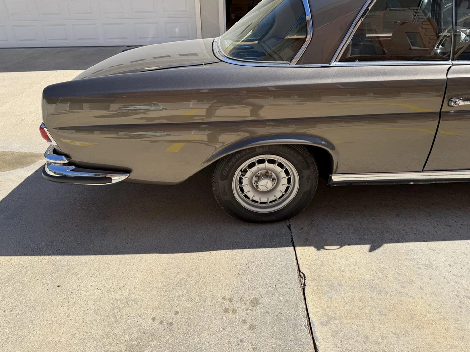 1970 Mercedes-Benz W111 280SE 3.5 Coupe - Image 14 of 31