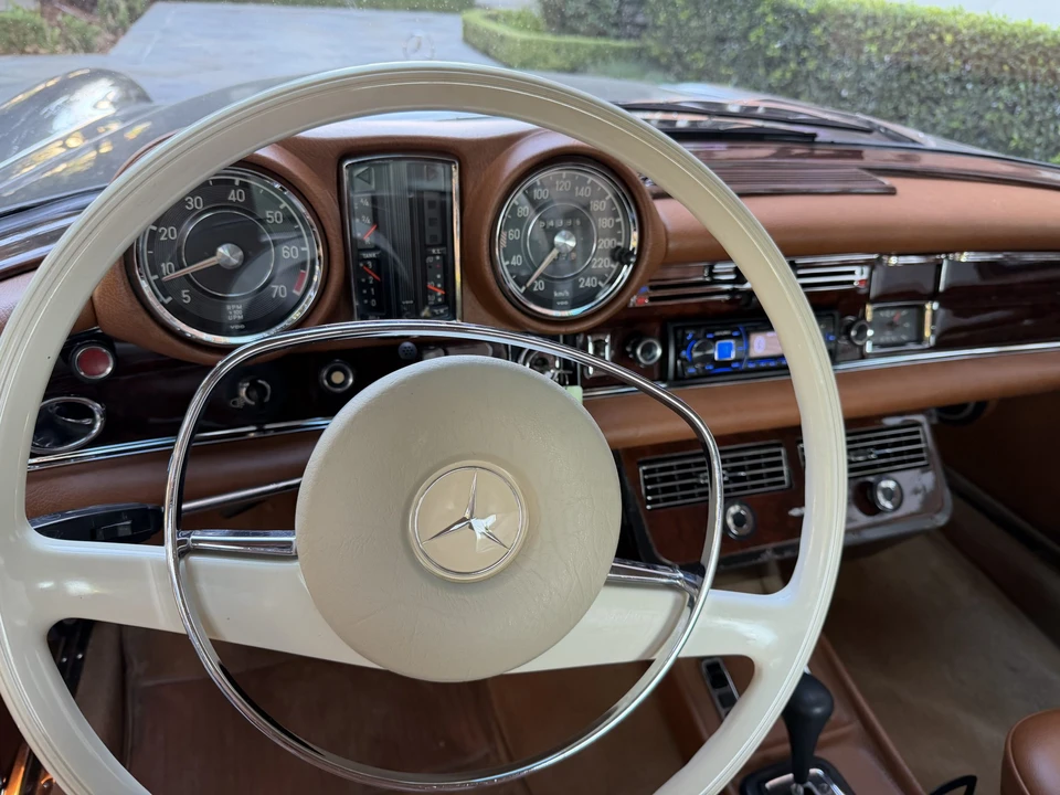 1970 Mercedes-Benz W111 280SE 3.5 Coupe - Image 30 of 31