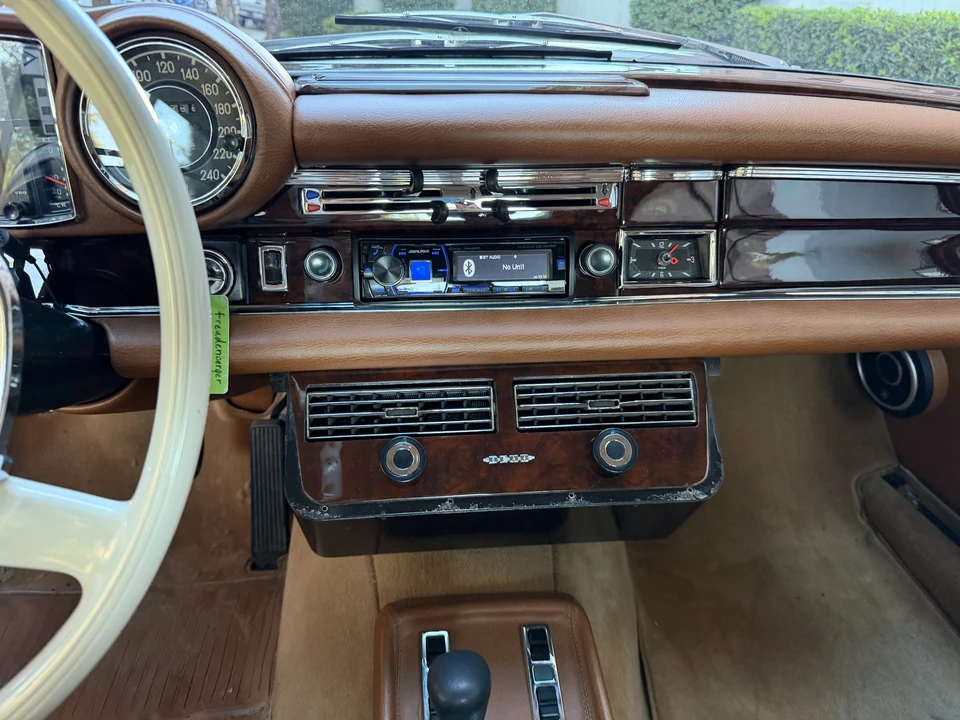 1970 Mercedes-Benz W111 280SE 3.5 Coupe - Image 31 of 31