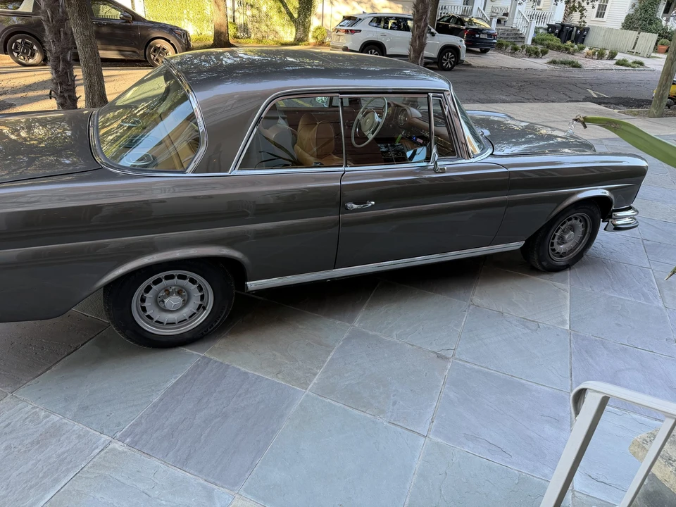 1970 Mercedes-Benz W111 280SE 3.5 Coupe - Image 11 of 31