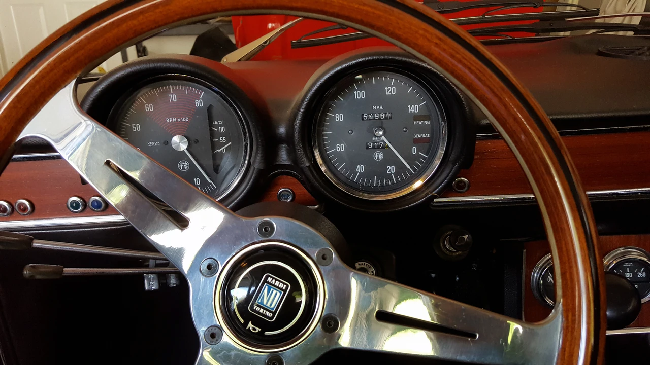 1971 Alfa Romeo 1750 GT Veloce - Image 19 of 31