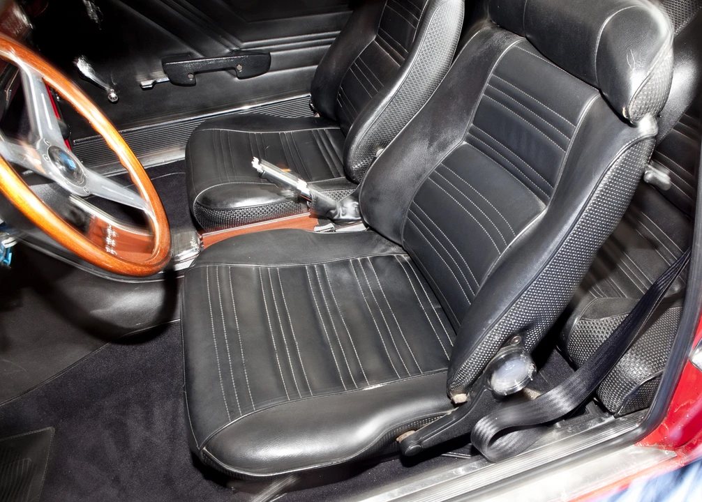 1971 Alfa Romeo 1750 GT Veloce - Image 16 of 31