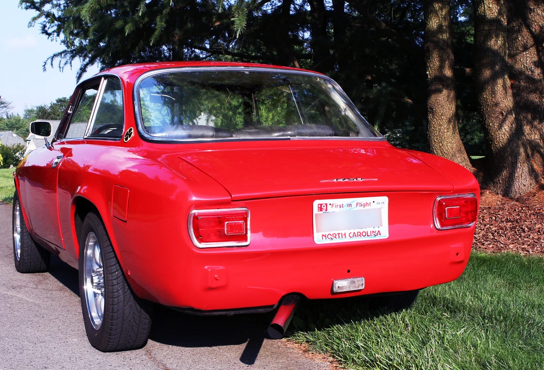 1971 Alfa Romeo 1750 GT Veloce - Image 6 of 31