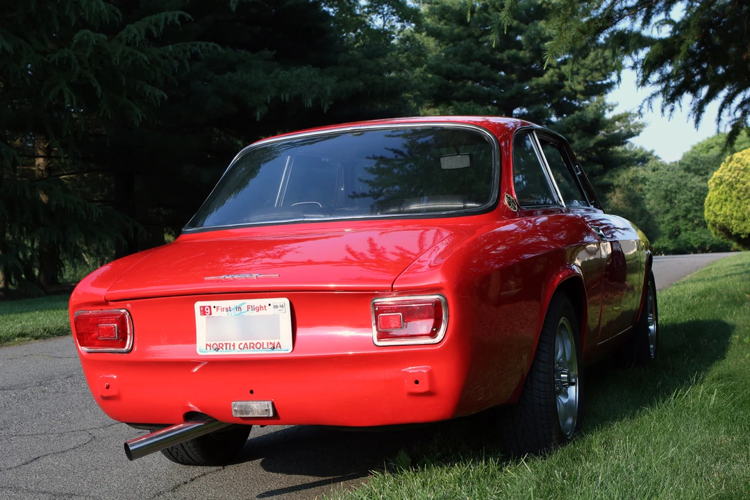 1971 Alfa Romeo 1750 GT Veloce - Image 4 of 31