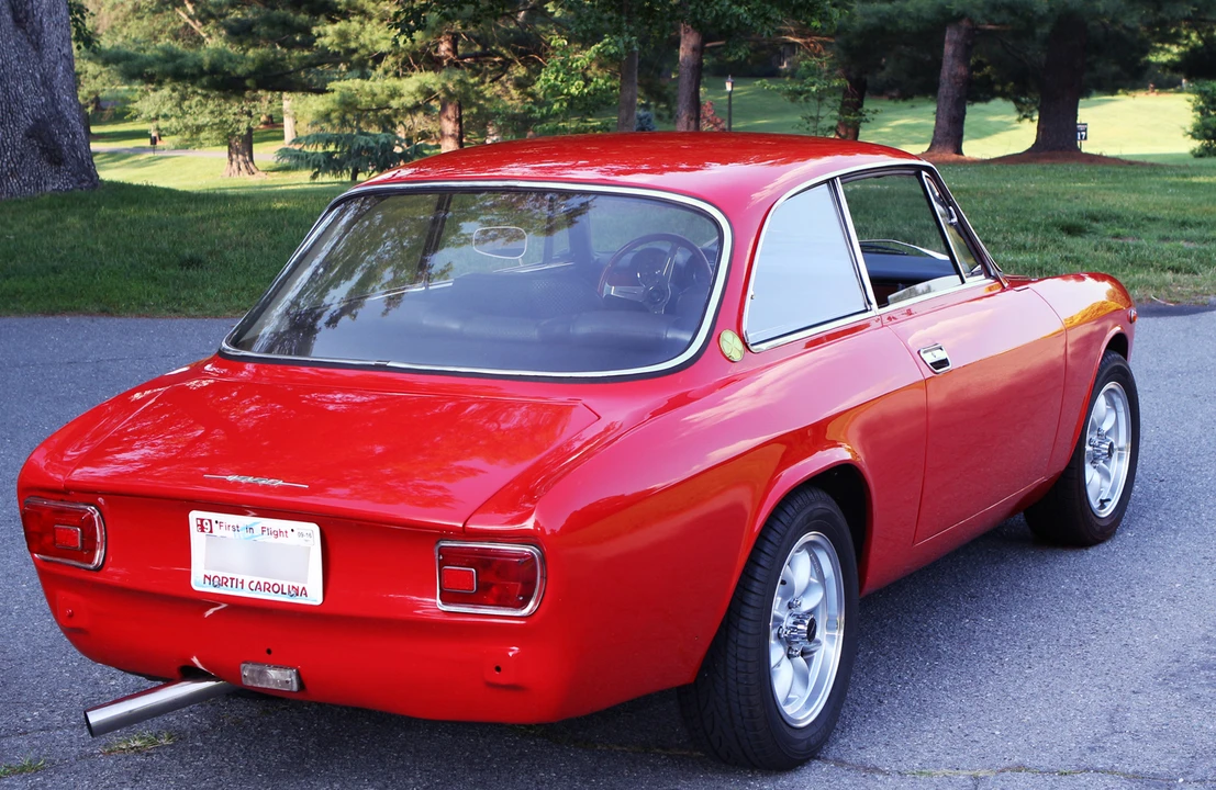 1971 Alfa Romeo 1750 GT Veloce - Image 5 of 31