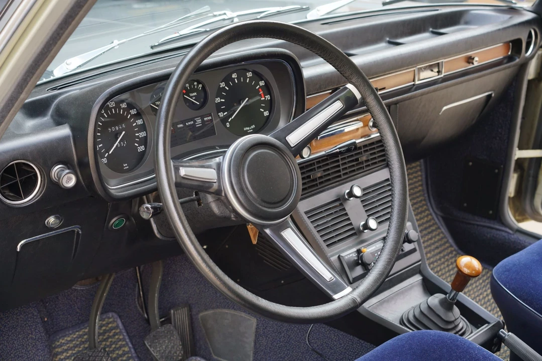 1971 BMW E3 - Image 29 of 31