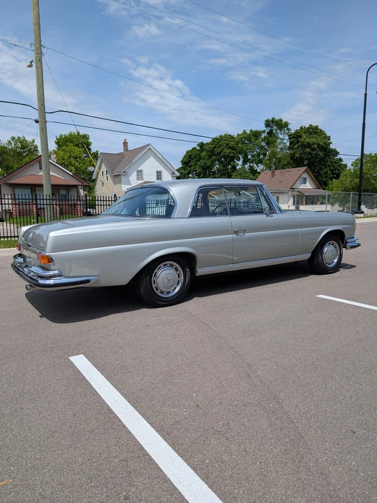 1971 Mercedes-Benz W111 280SE 3.5 Coupe - Image 17 of 31
