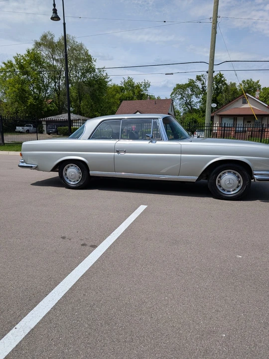 1971 Mercedes-Benz W111 280SE 3.5 Coupe - Image 14 of 31