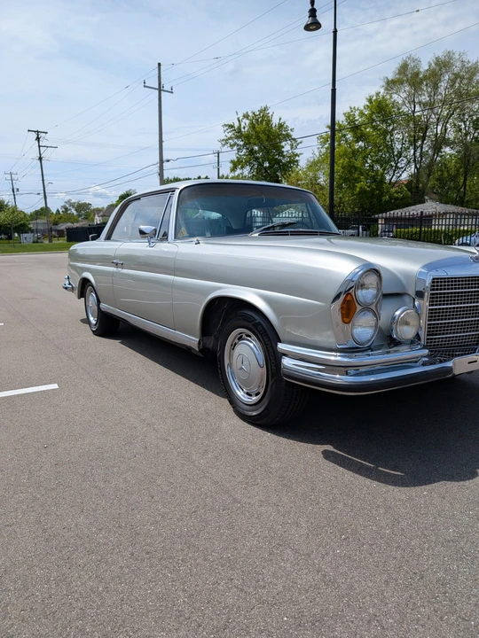 1971 Mercedes-Benz W111 280SE 3.5 Coupe - Image 10 of 31