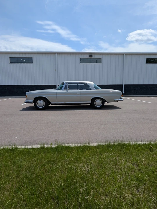 1971 Mercedes-Benz W111 280SE 3.5 Coupe - Image 29 of 31