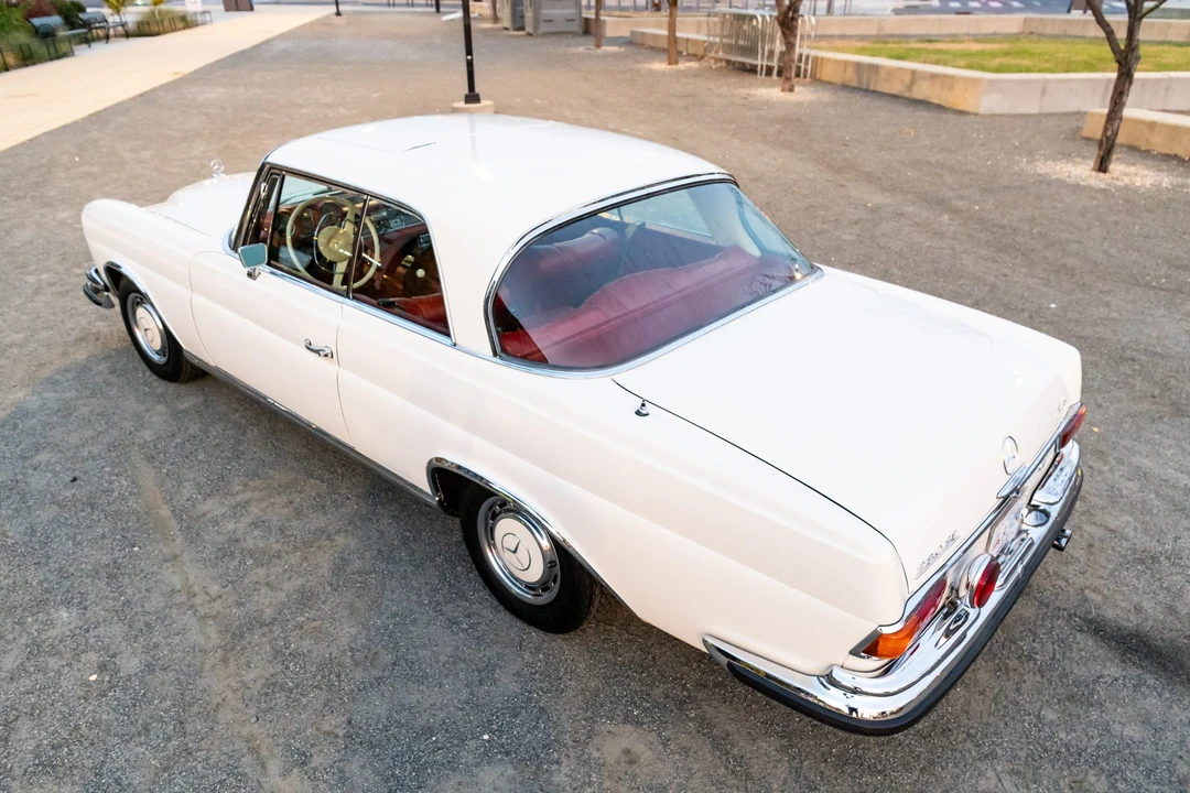 1971 Mercedes-Benz W111 280SE 3.5 Coupe - Image 19 of 31