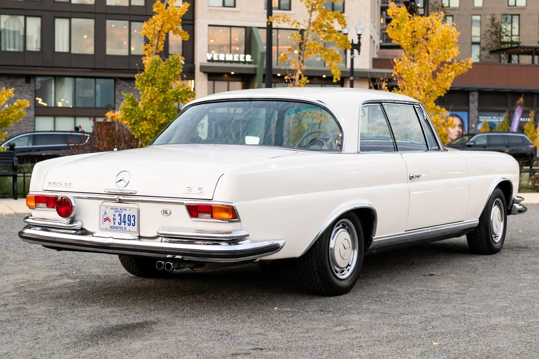1971 Mercedes-Benz W111 280SE 3.5 Coupe - Image 8 of 31