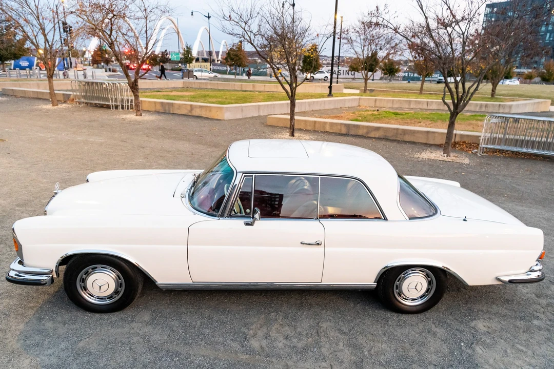 1971 Mercedes-Benz W111 280SE 3.5 Coupe - Image 20 of 31