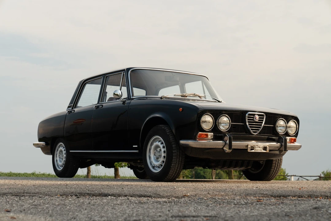 1972 Alfa Romeo 105/115 Series - Image 2 of 31