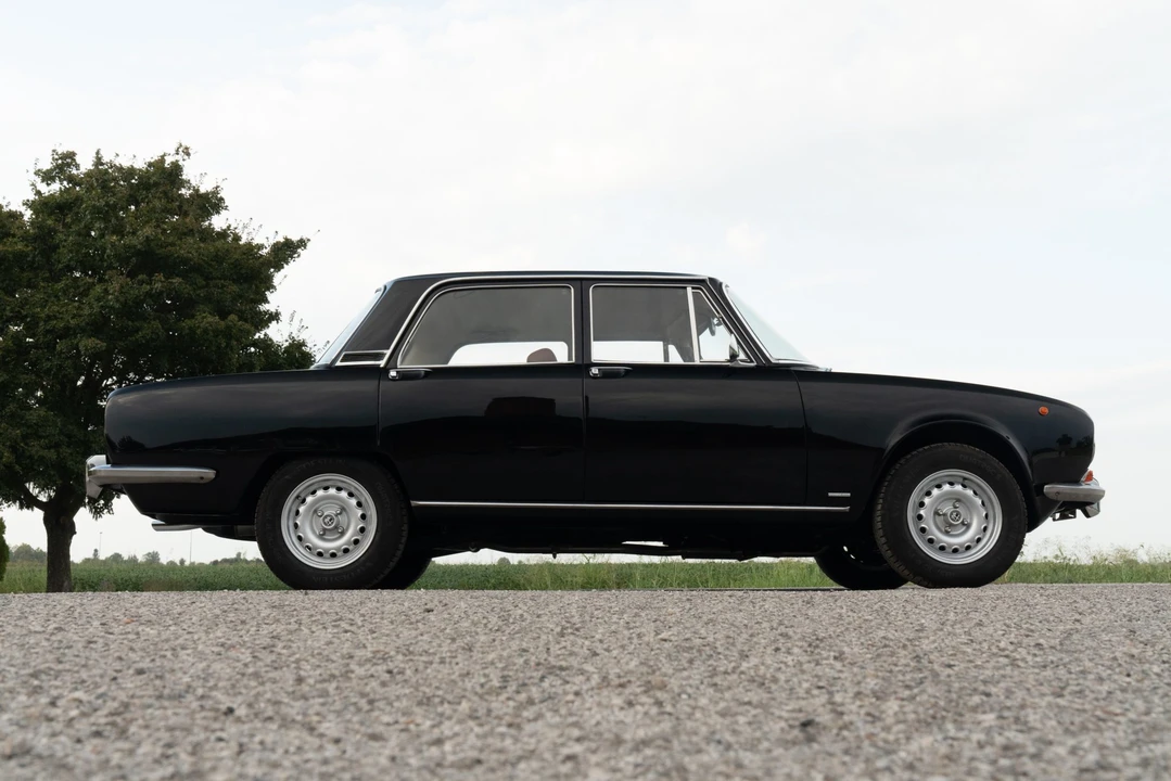 1972 Alfa Romeo 105/115 Series - Image 13 of 31
