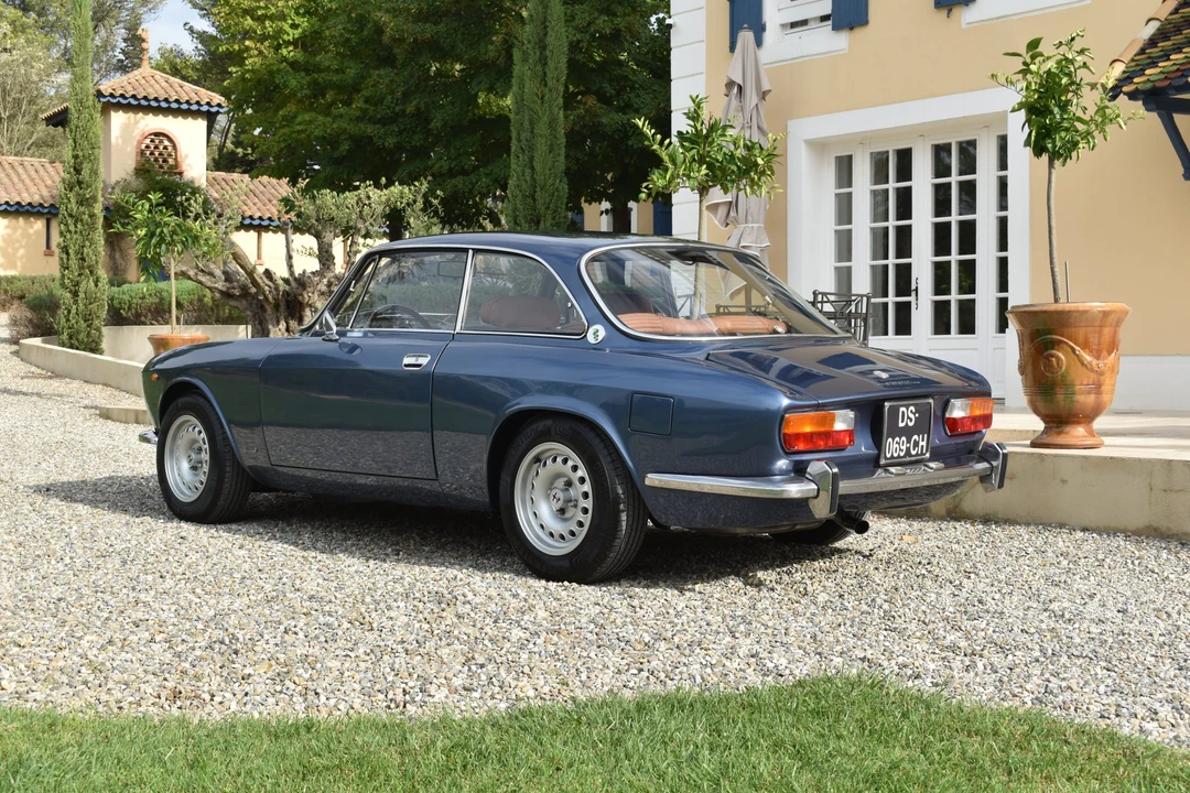 1972 Alfa Romeo 2000 GT Veloce - Image 15 of 31