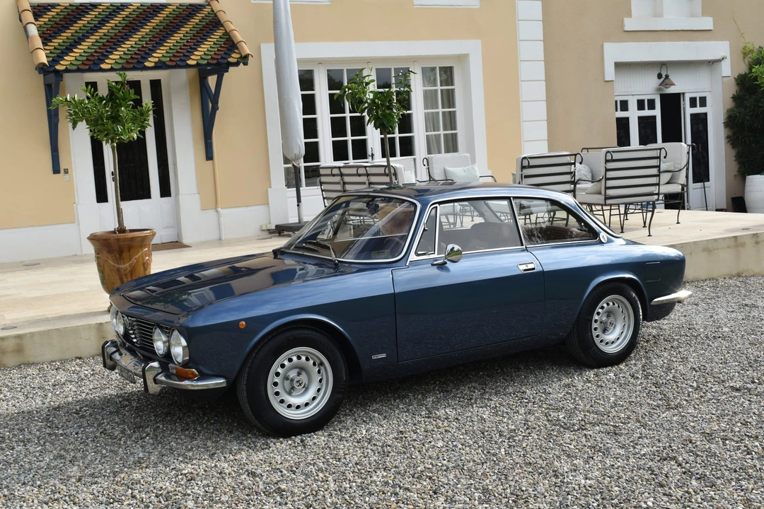 1972 Alfa Romeo 2000 GT Veloce - Image 4 of 31