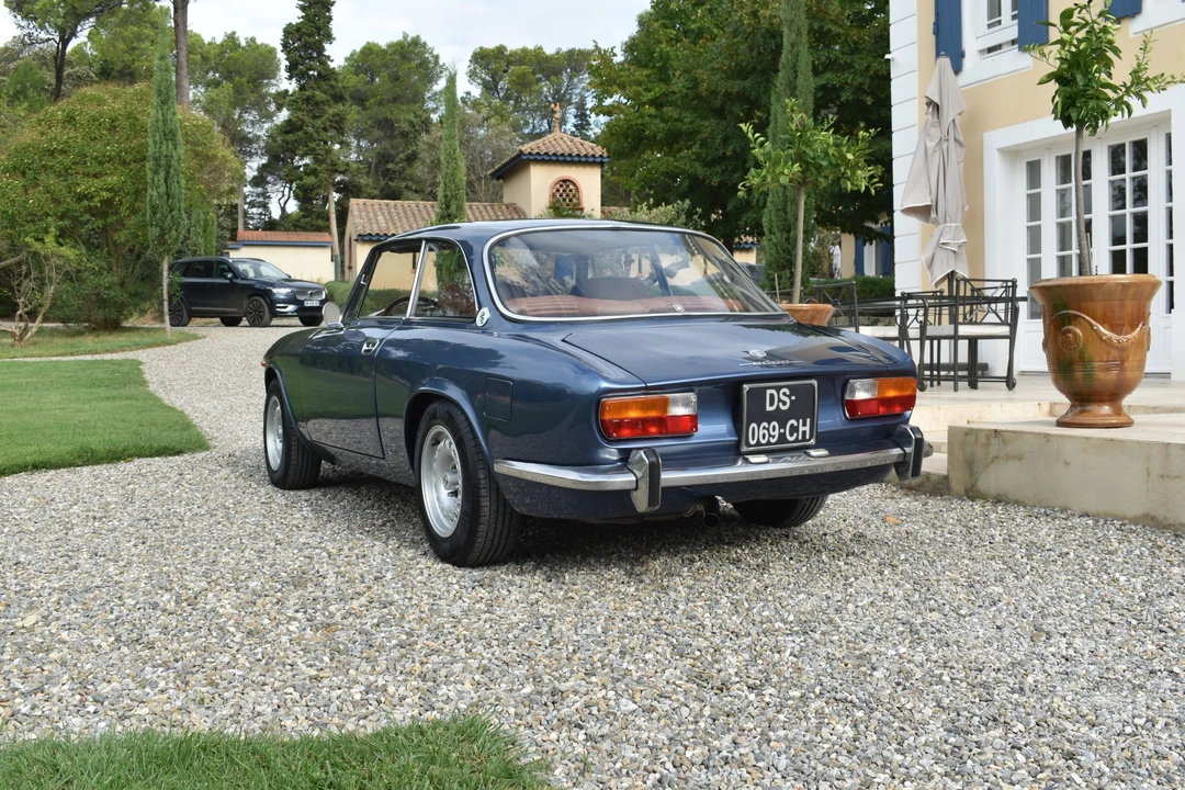 1972 Alfa Romeo 2000 GT Veloce - Image 16 of 31