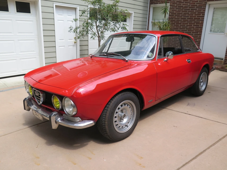 1972 Alfa Romeo 2000 GT Veloce - Image 2 of 31