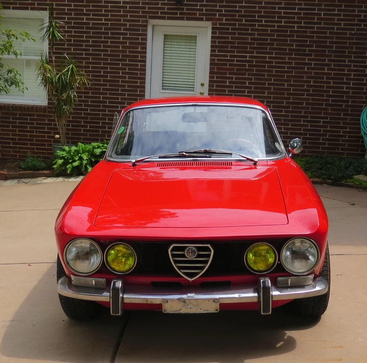 1972 Alfa Romeo 2000 GT Veloce - Image 11 of 31