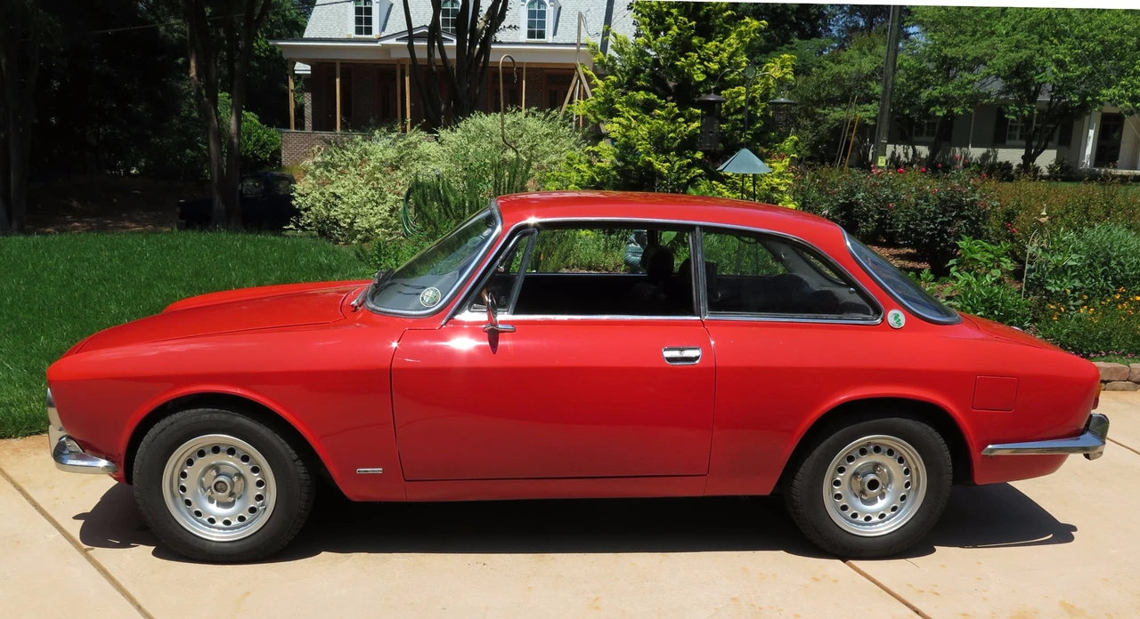 1972 Alfa Romeo 2000 GT Veloce - Image 5 of 31
