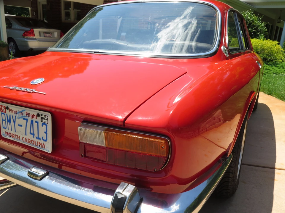 1972 Alfa Romeo 2000 GT Veloce - Image 15 of 31