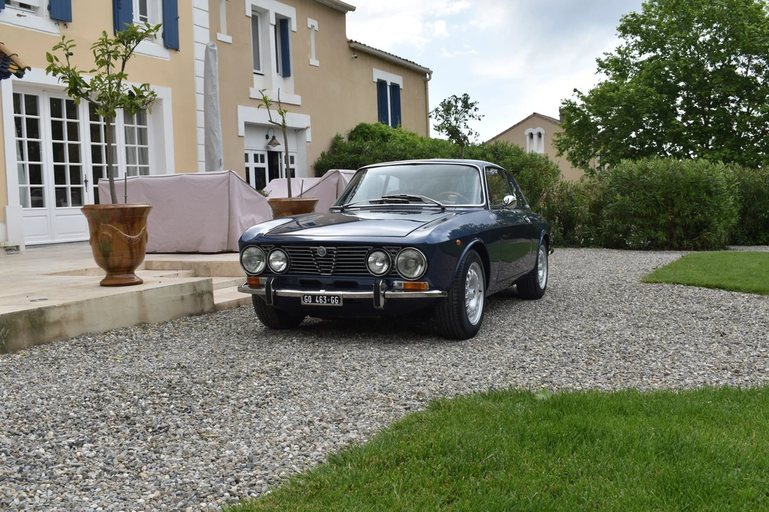 1973 Alfa Romeo 2000 GT Veloce - Image 9 of 31