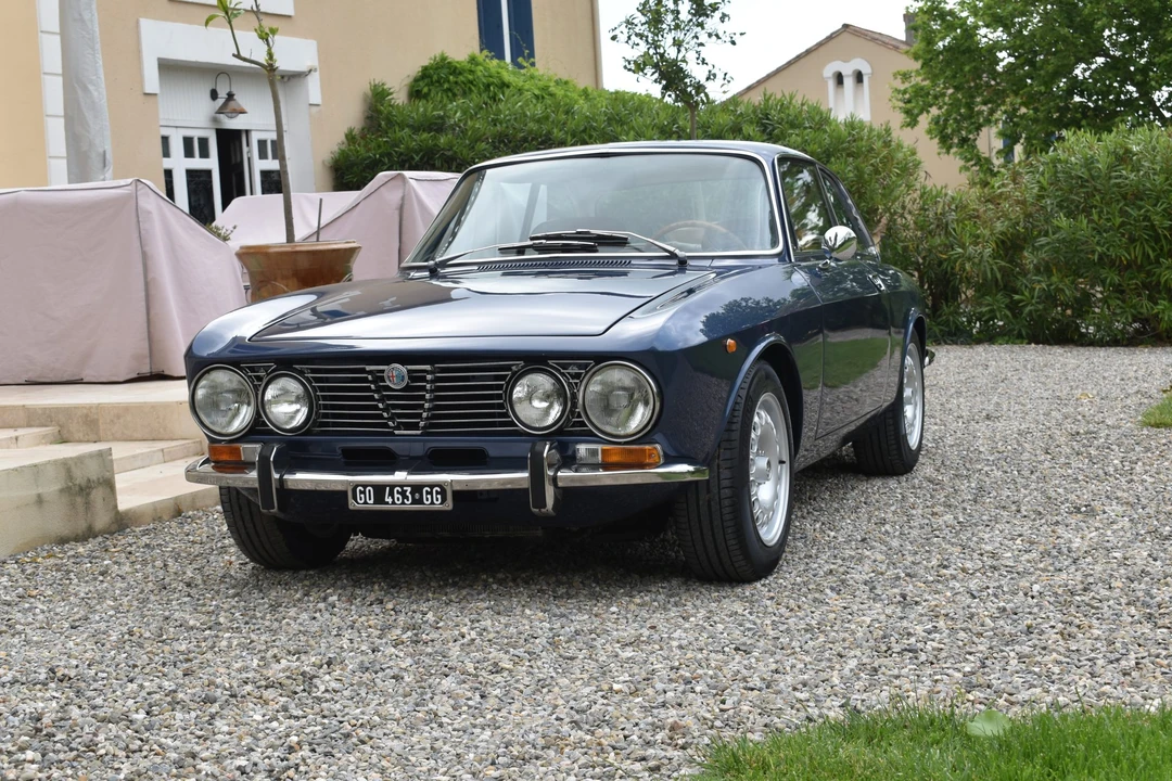 1973 Alfa Romeo 2000 GT Veloce - Image 11 of 31
