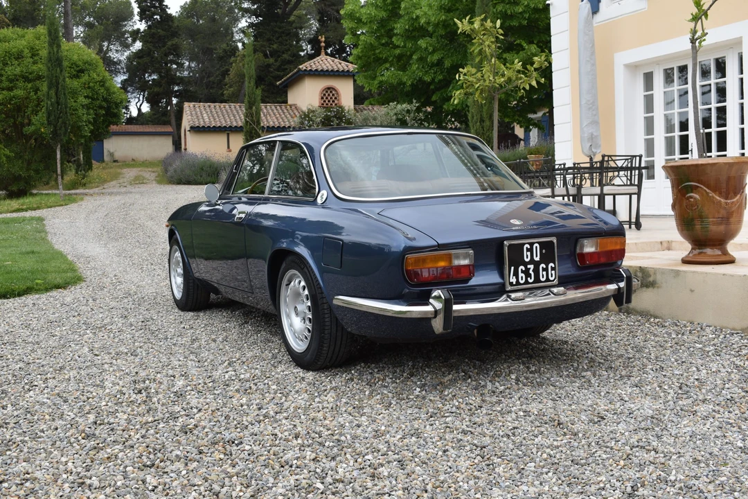 1973 Alfa Romeo 2000 GT Veloce - Image 30 of 31