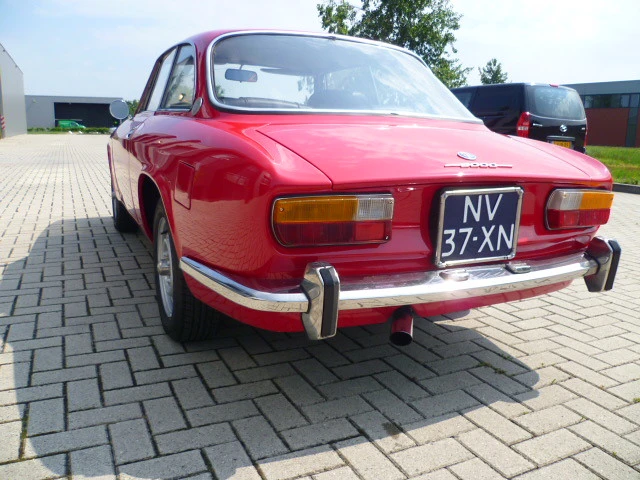 1973 Alfa Romeo 2000 GT Veloce - Image 7 of 31