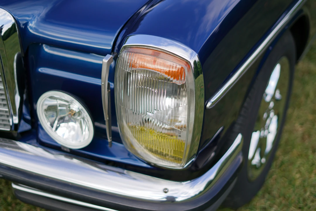 1973 Mercedes-Benz W114 & W115 - Image 30 of 31