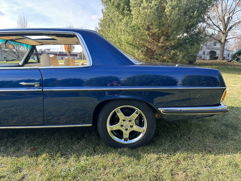 1973 Mercedes-Benz W114 & W115 - Image 23 of 31
